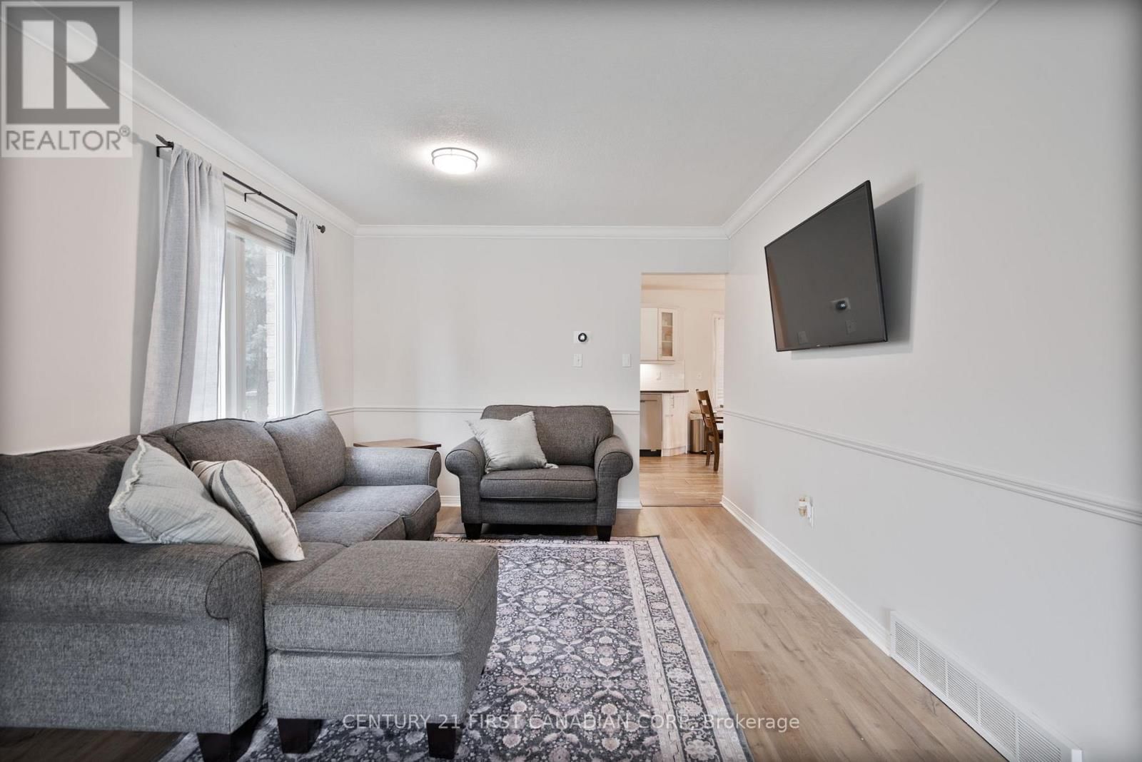 17 ALLISON COURT Image 15