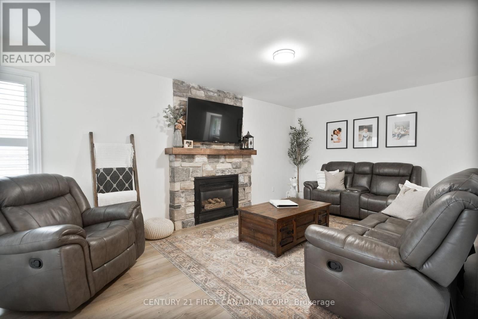 17 ALLISON COURT Image 21