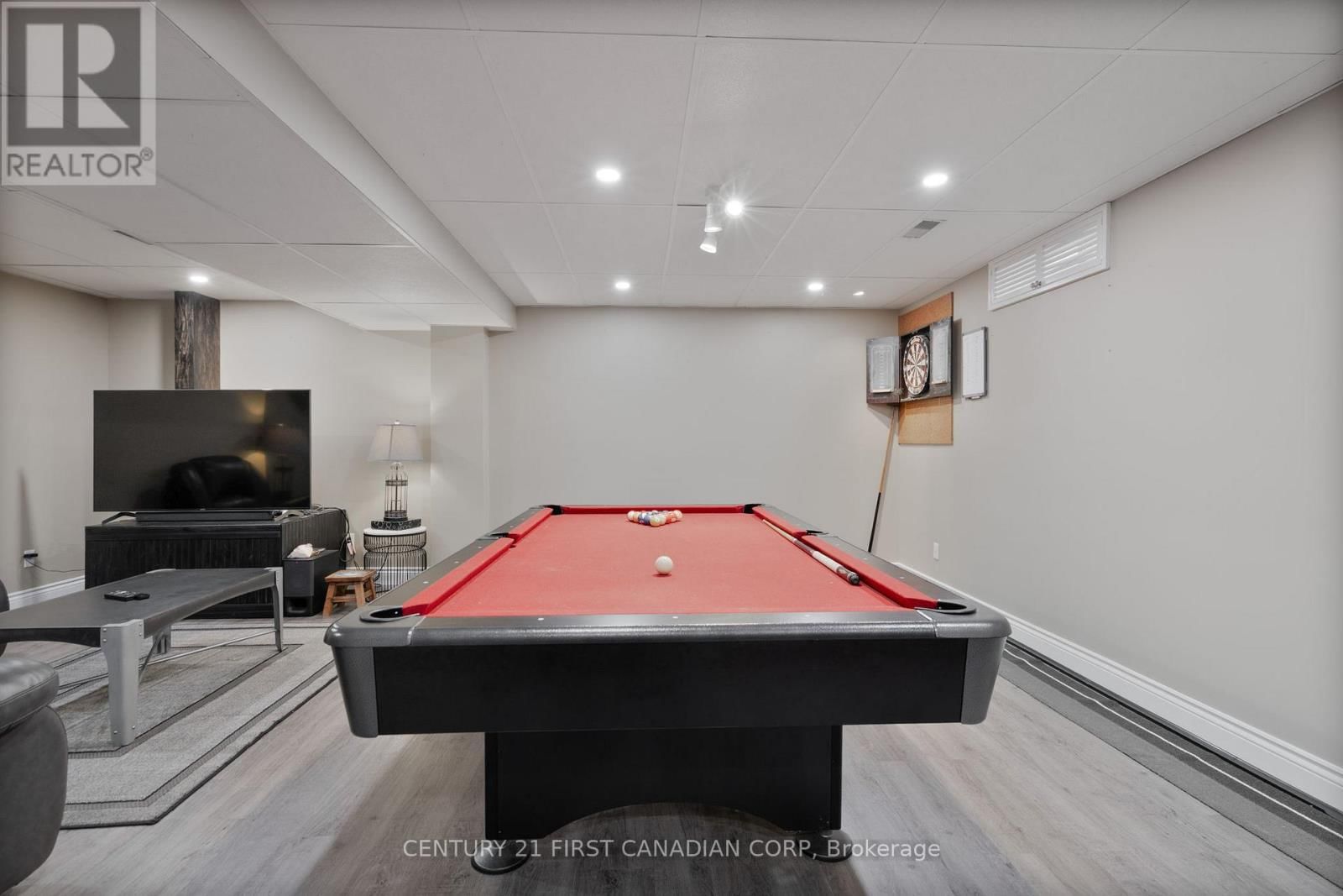 17 ALLISON COURT Image 36