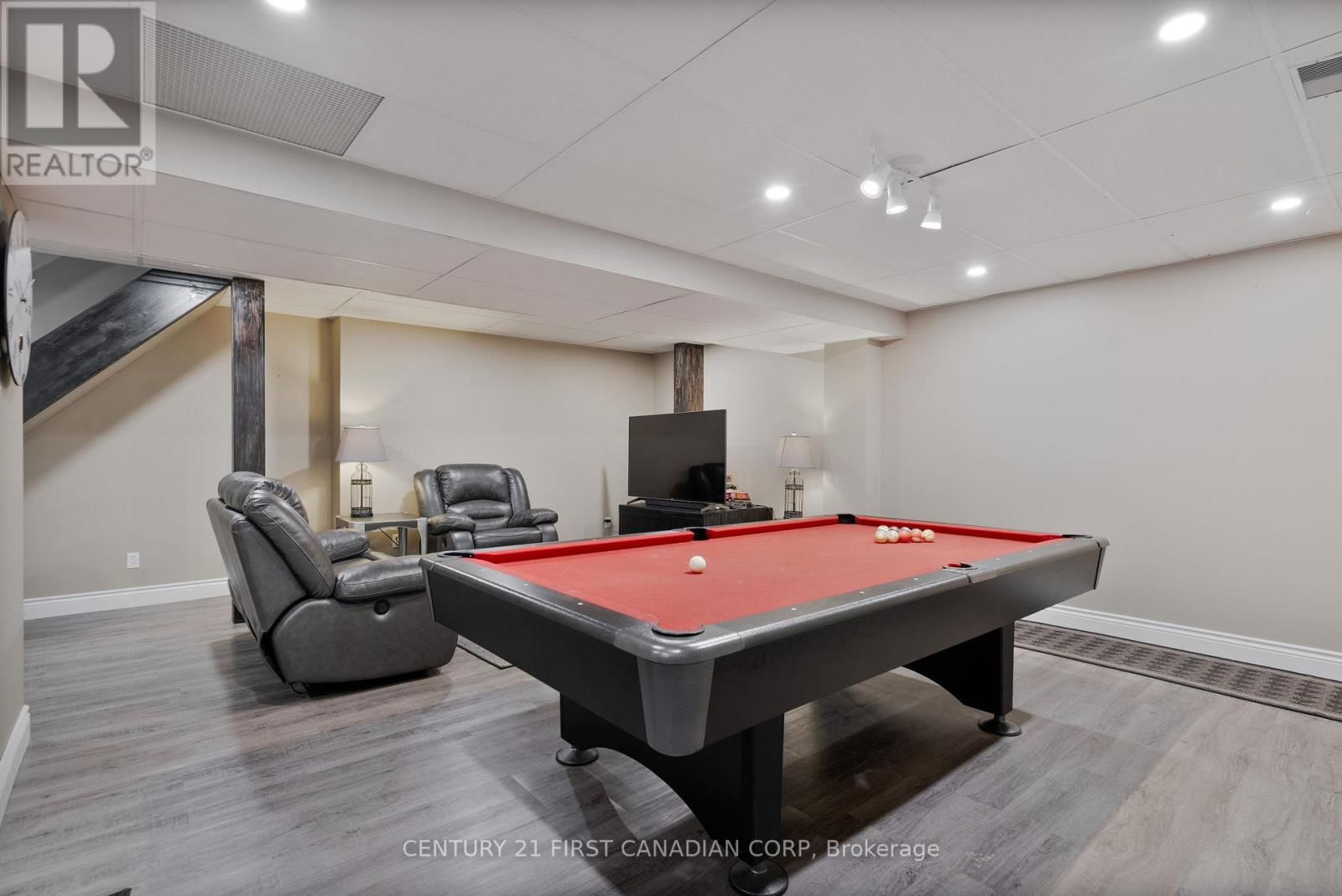 17 ALLISON COURT Image 37