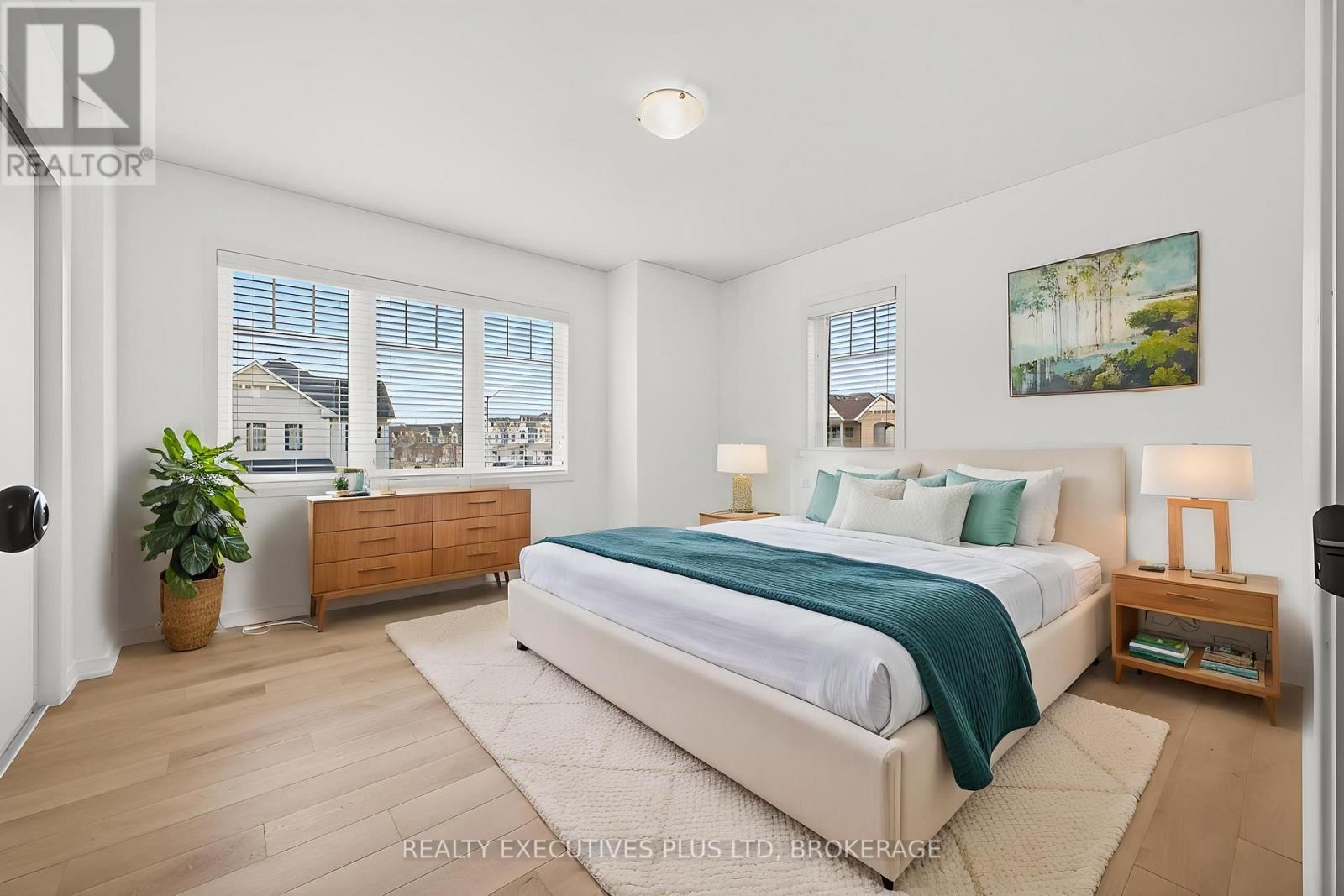 7829 BUCKEYE CRESCENT Image 31