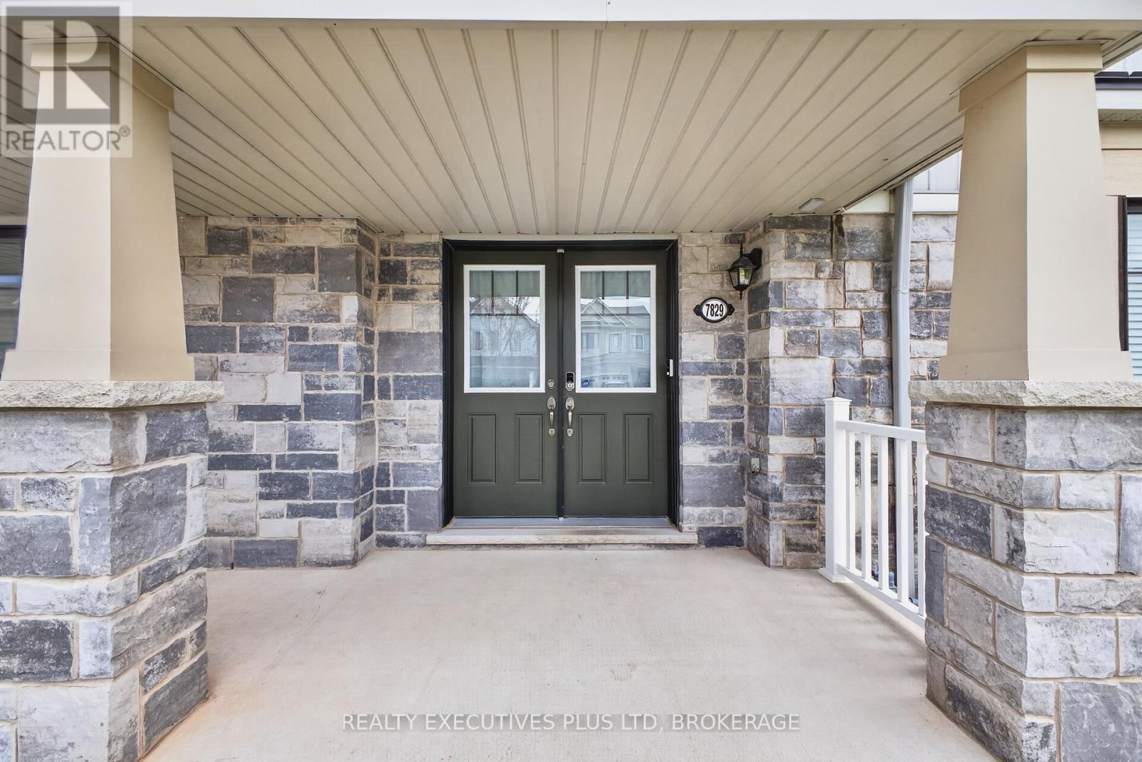 7829 BUCKEYE CRESCENT Image 4