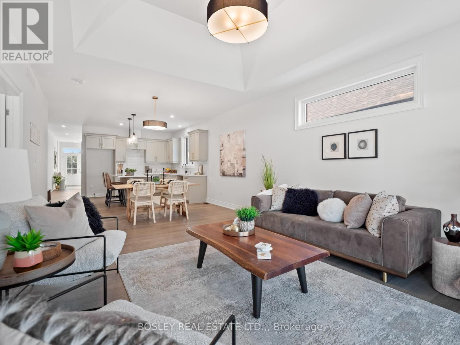 512 ROYAL RIDGE DRIVE Image 7