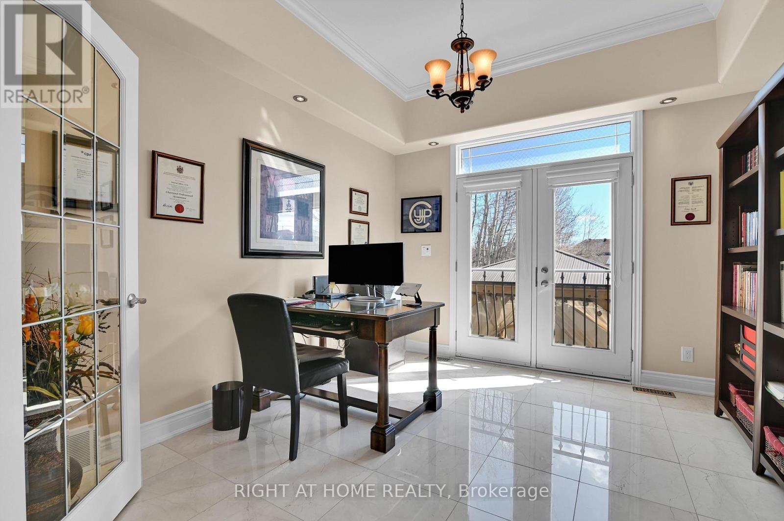 131 ISSAM PRIVATE Image 11