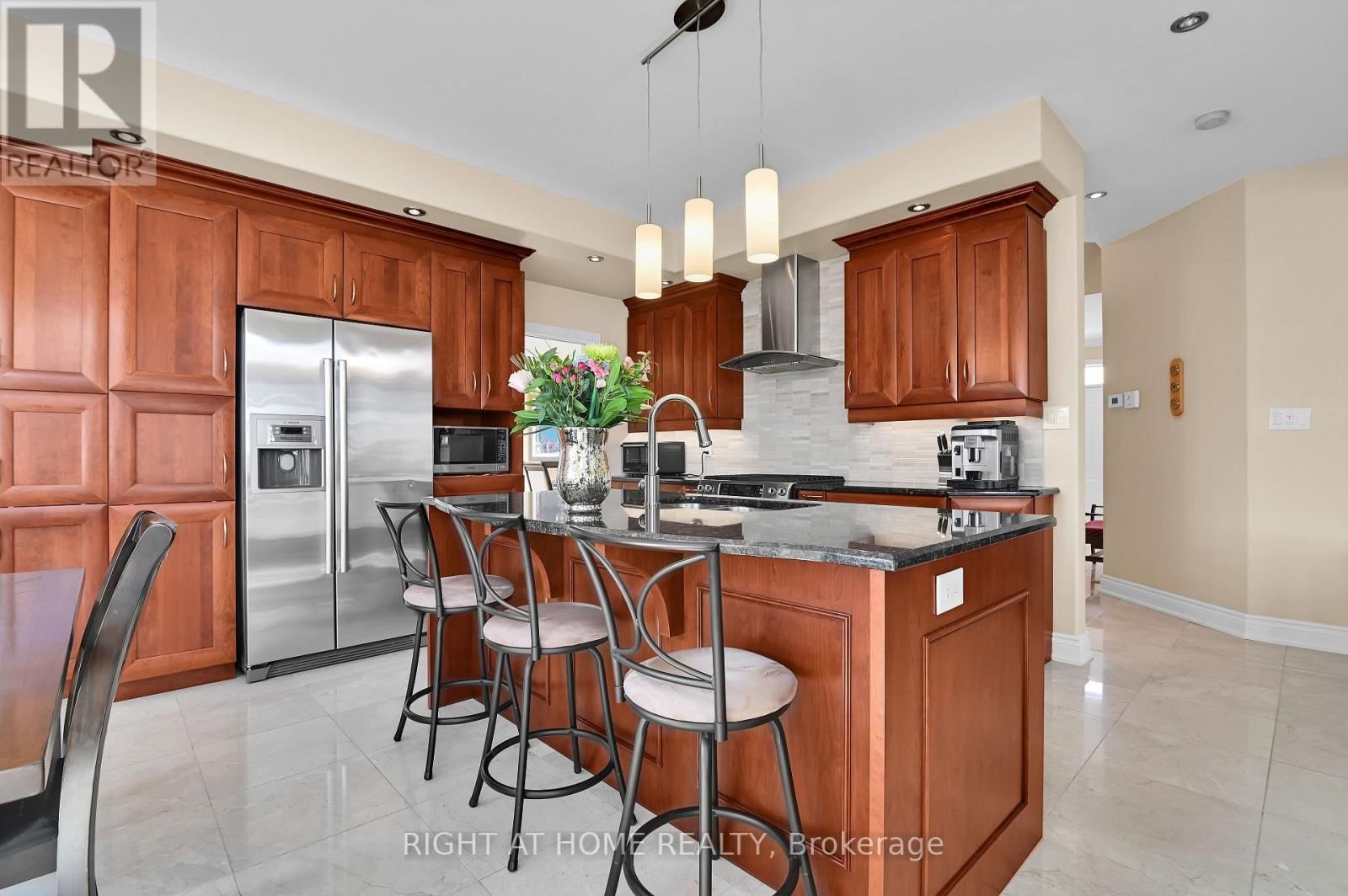 131 ISSAM PRIVATE Image 12