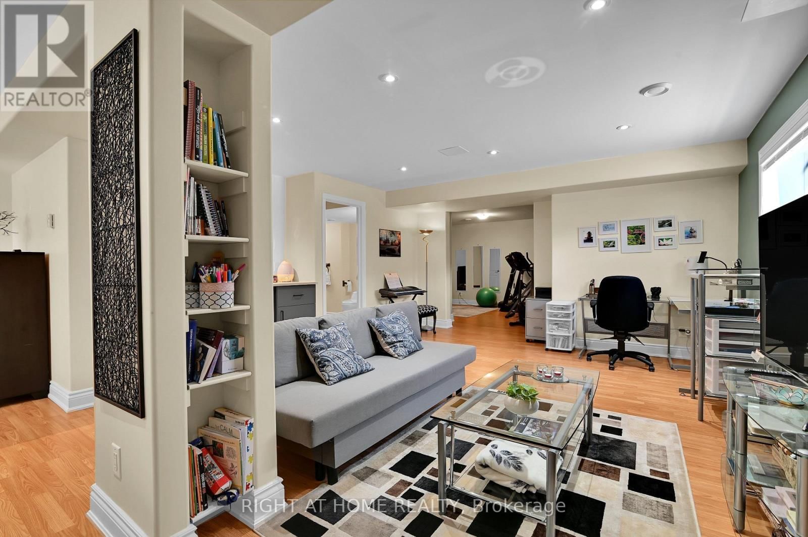 131 ISSAM PRIVATE Image 31