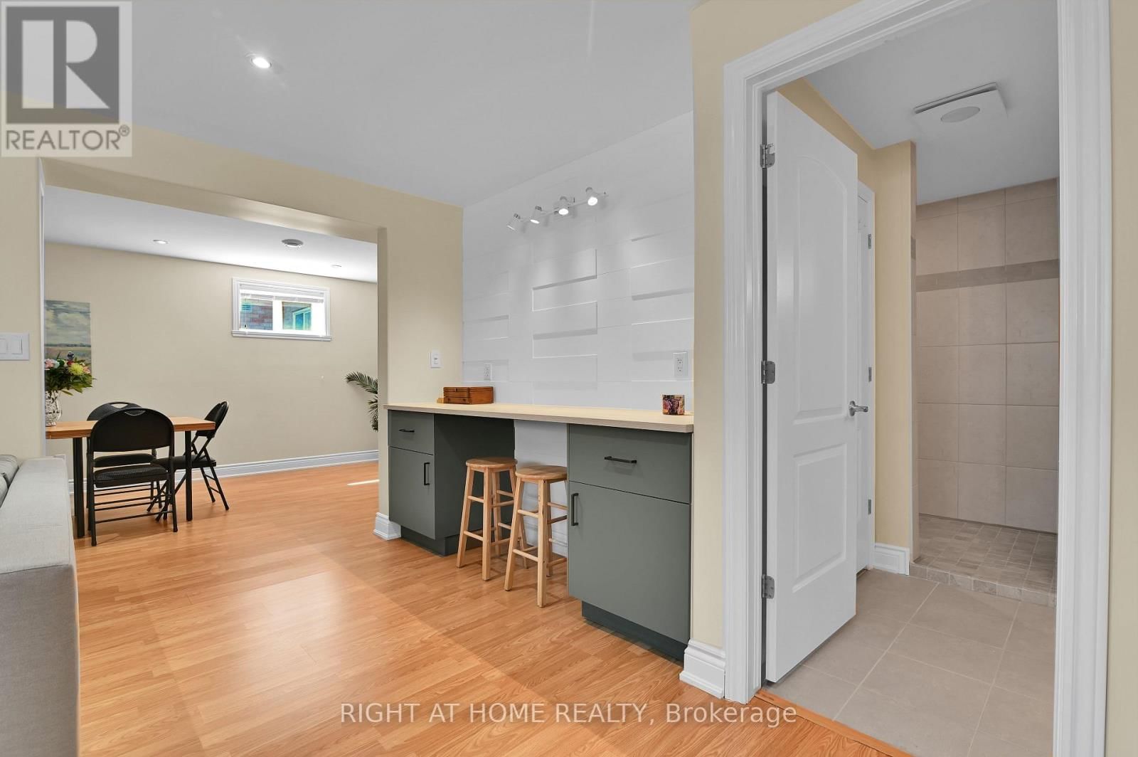 131 ISSAM PRIVATE Image 33