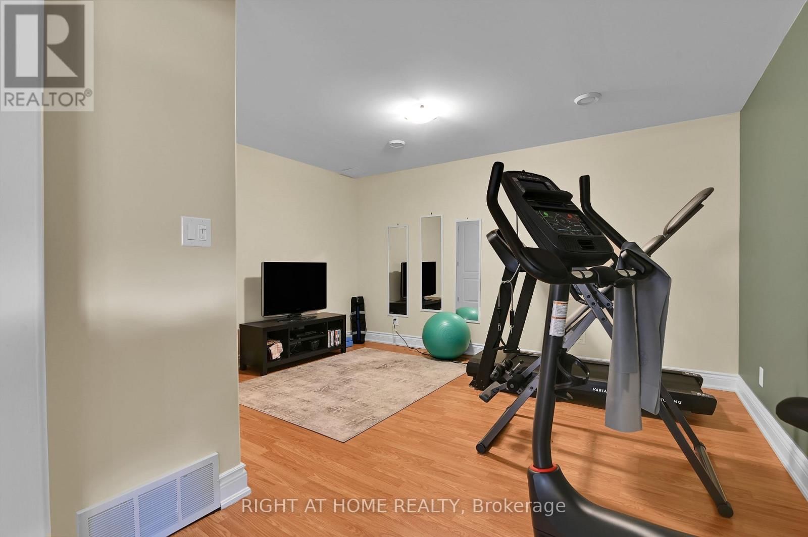 131 ISSAM PRIVATE Image 35