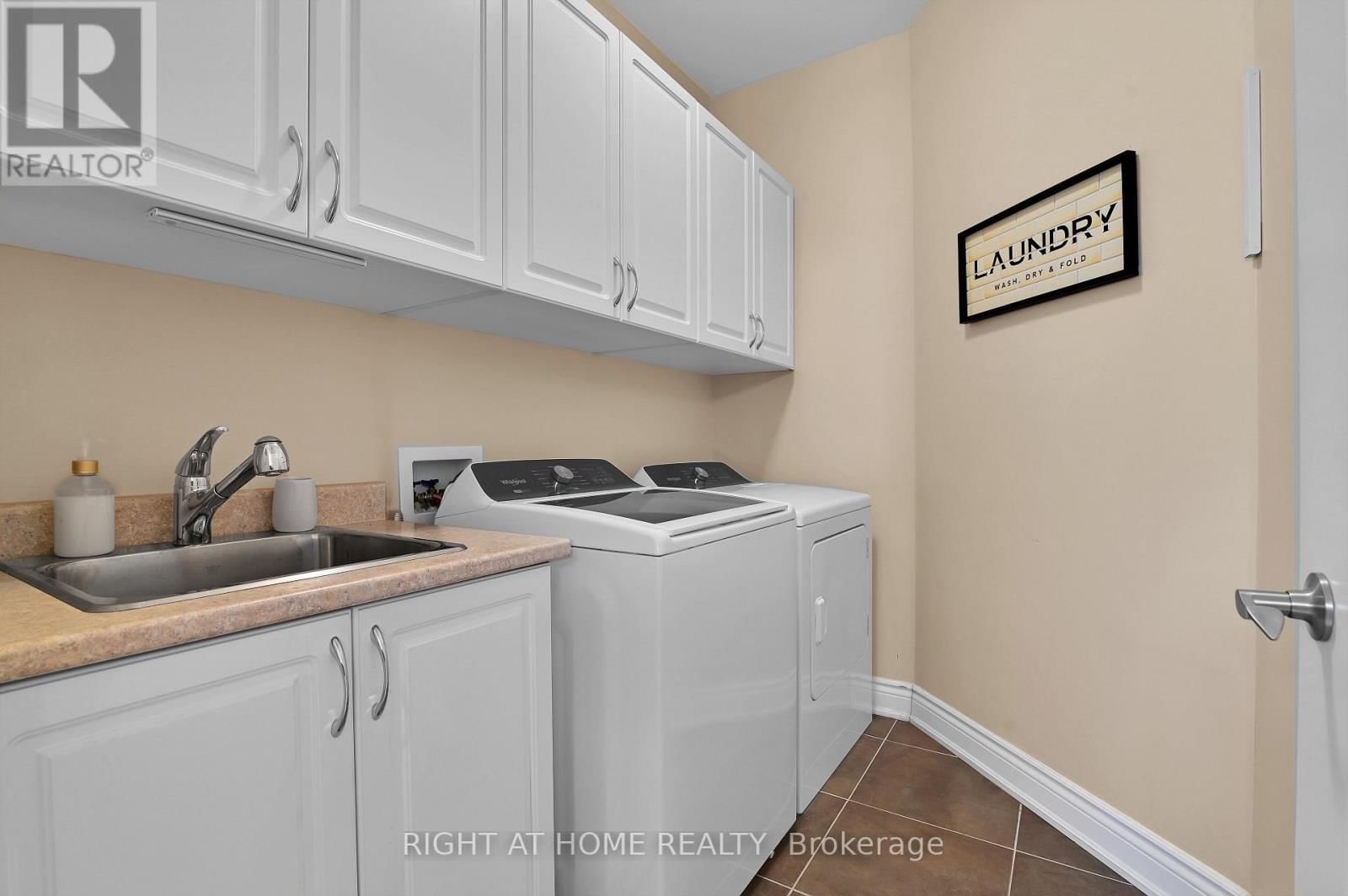 131 ISSAM PRIVATE Image 8