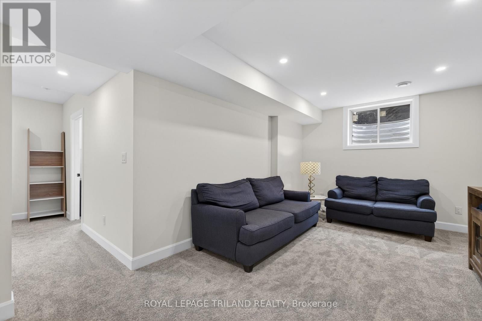 51253 ASHTON STREET Image 31