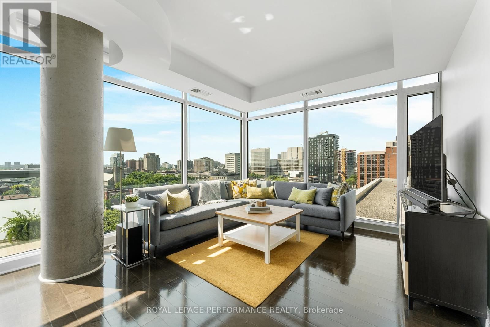 1504 - 238 BESSERER STREET Image 19