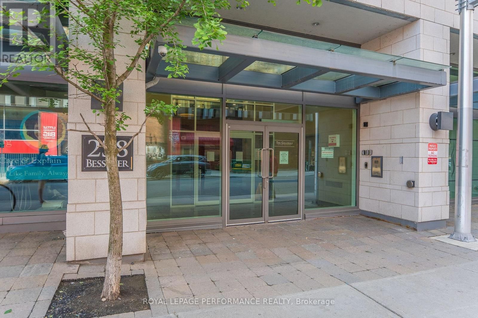 1504 - 238 BESSERER STREET Image 2