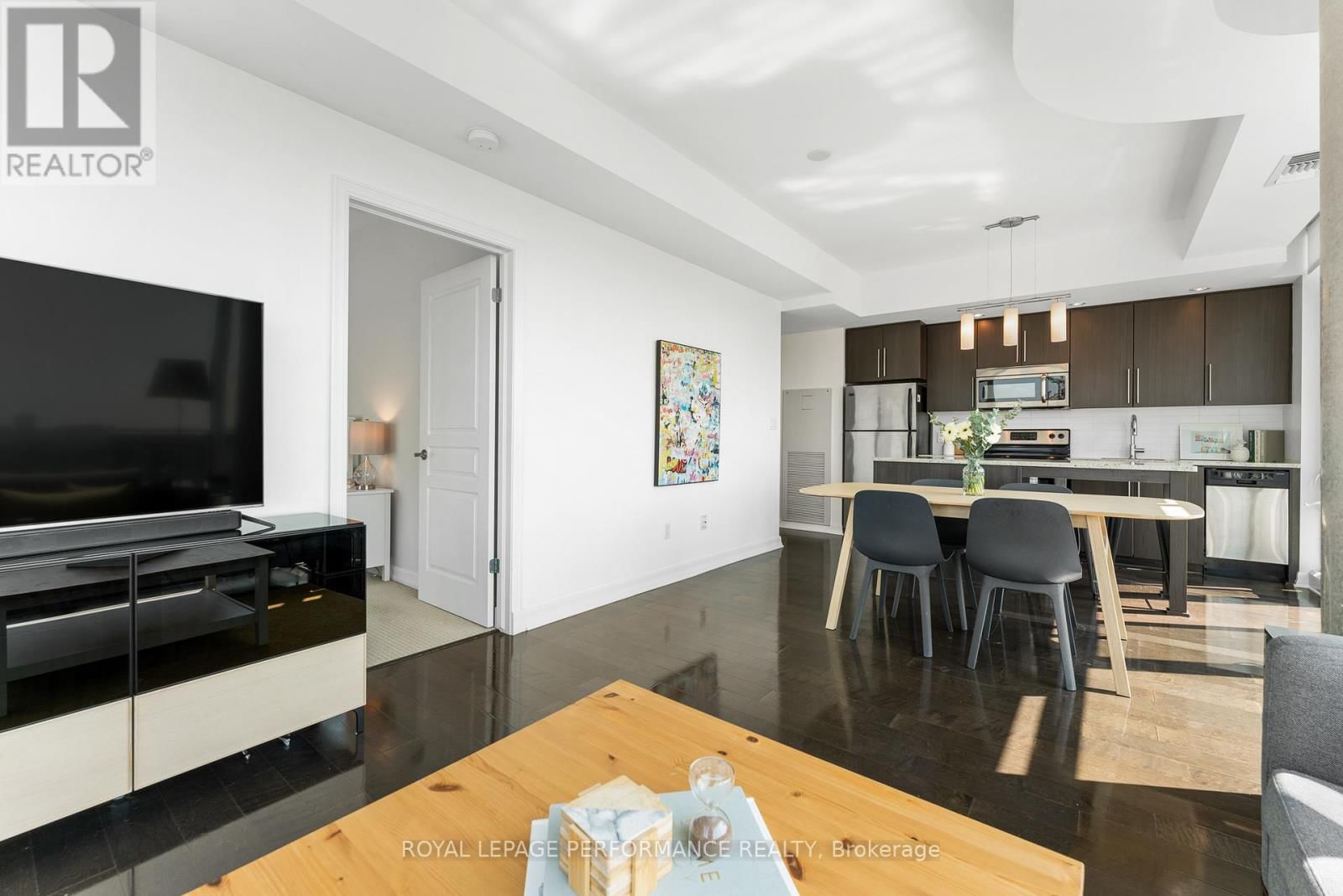 1504 - 238 BESSERER STREET Image 22