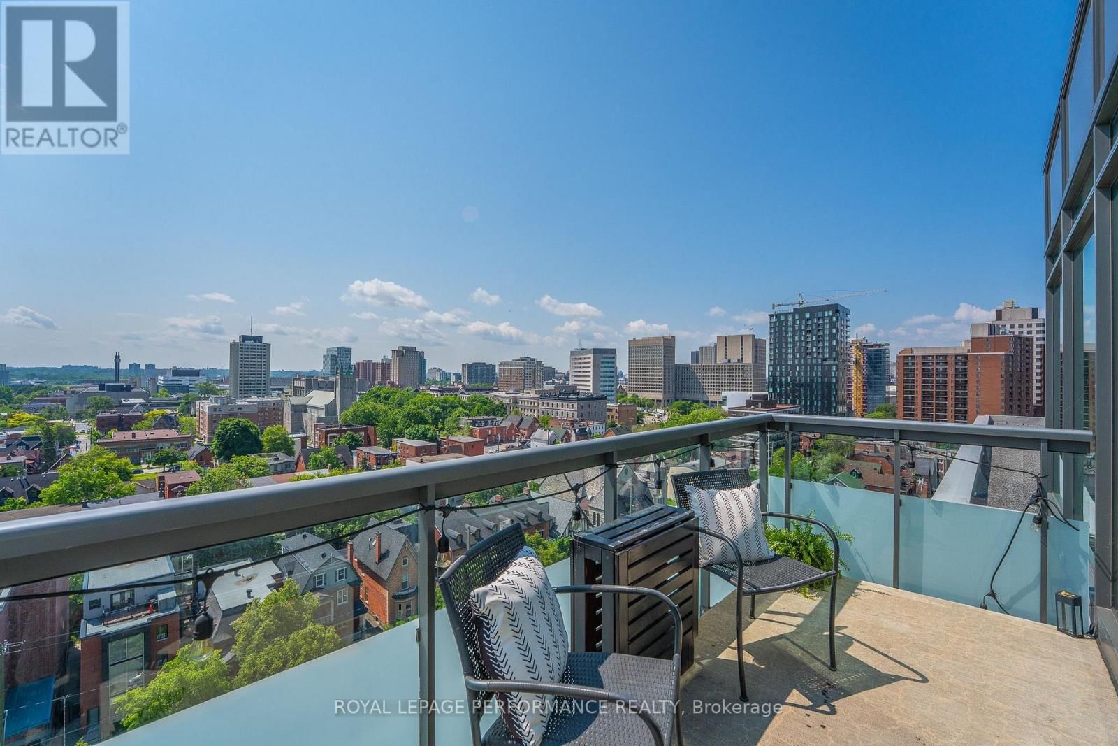 1504 - 238 BESSERER STREET Image 37