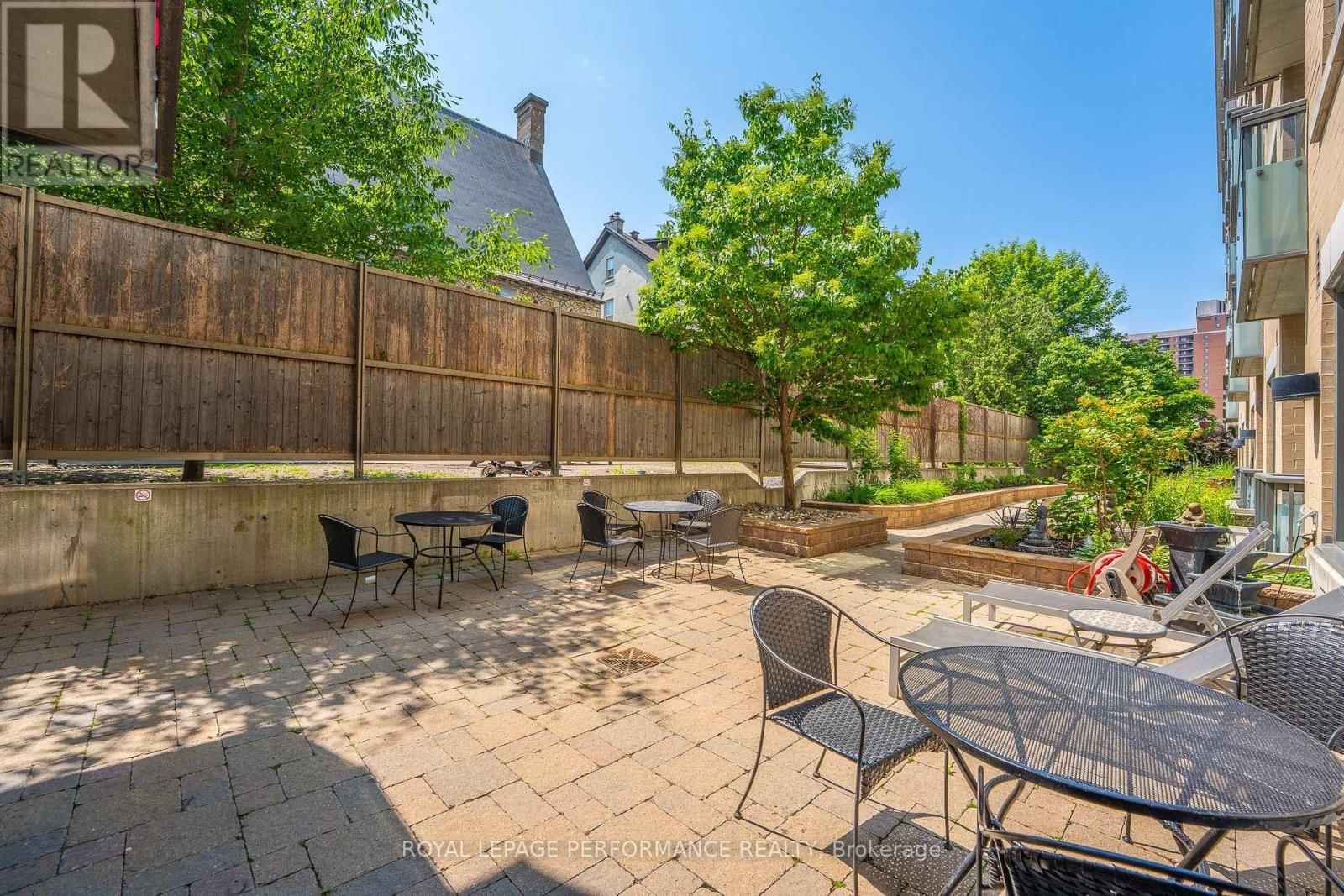 1504 - 238 BESSERER STREET Image 40