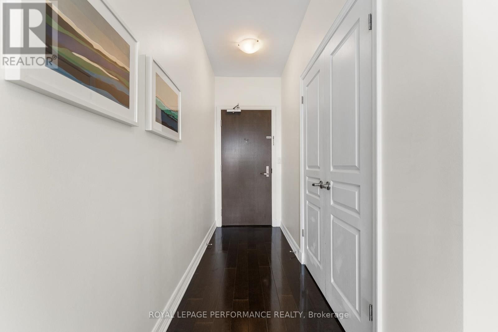 1504 - 238 BESSERER STREET Image 5