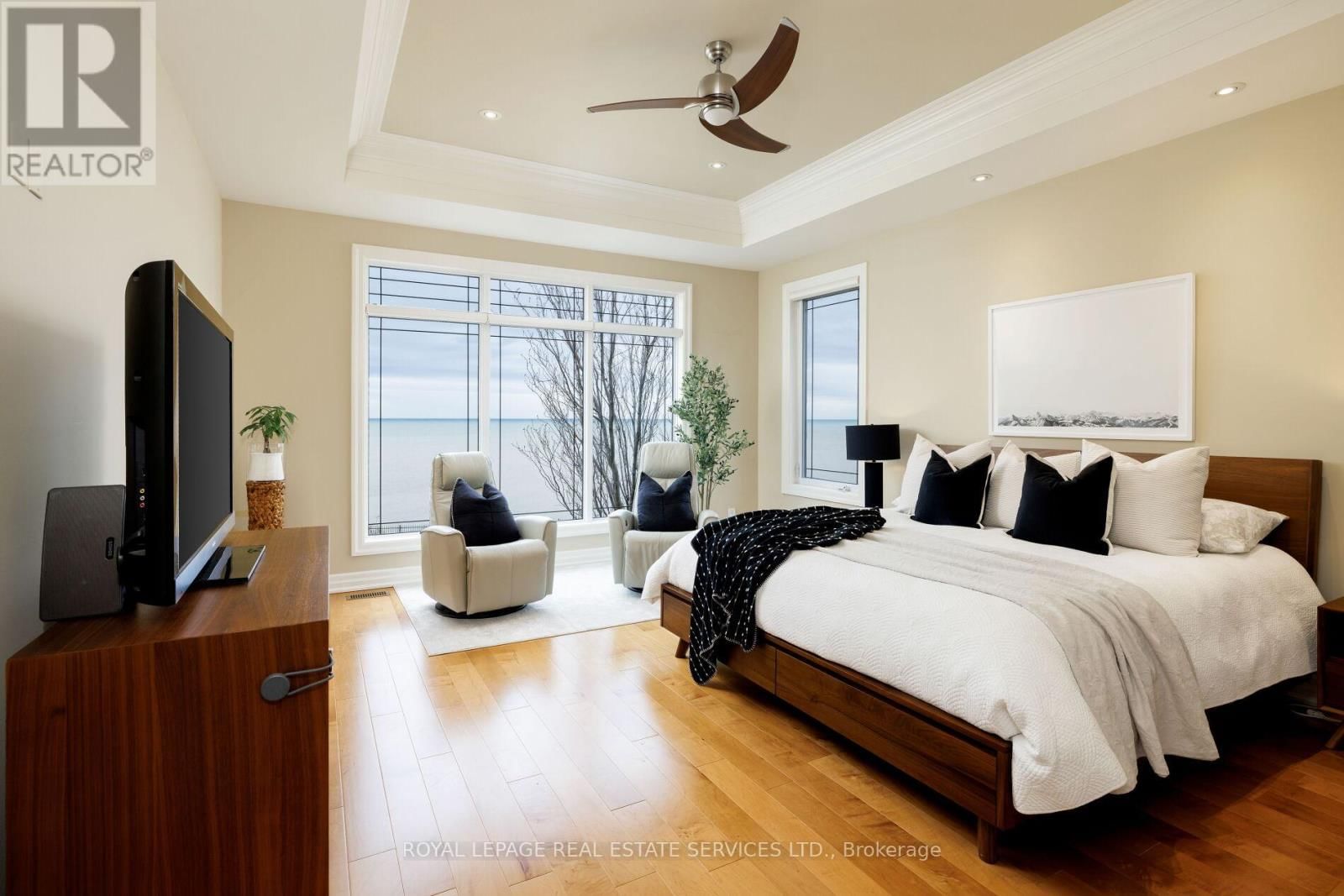 3 - 61 LAKE STREET Image 16