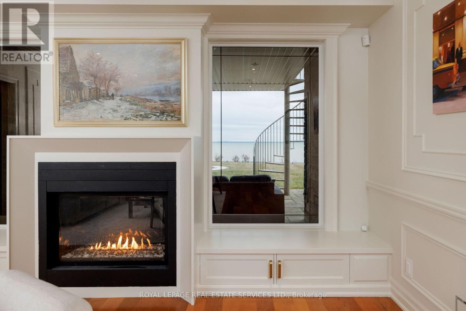 3 - 61 LAKE STREET Image 24