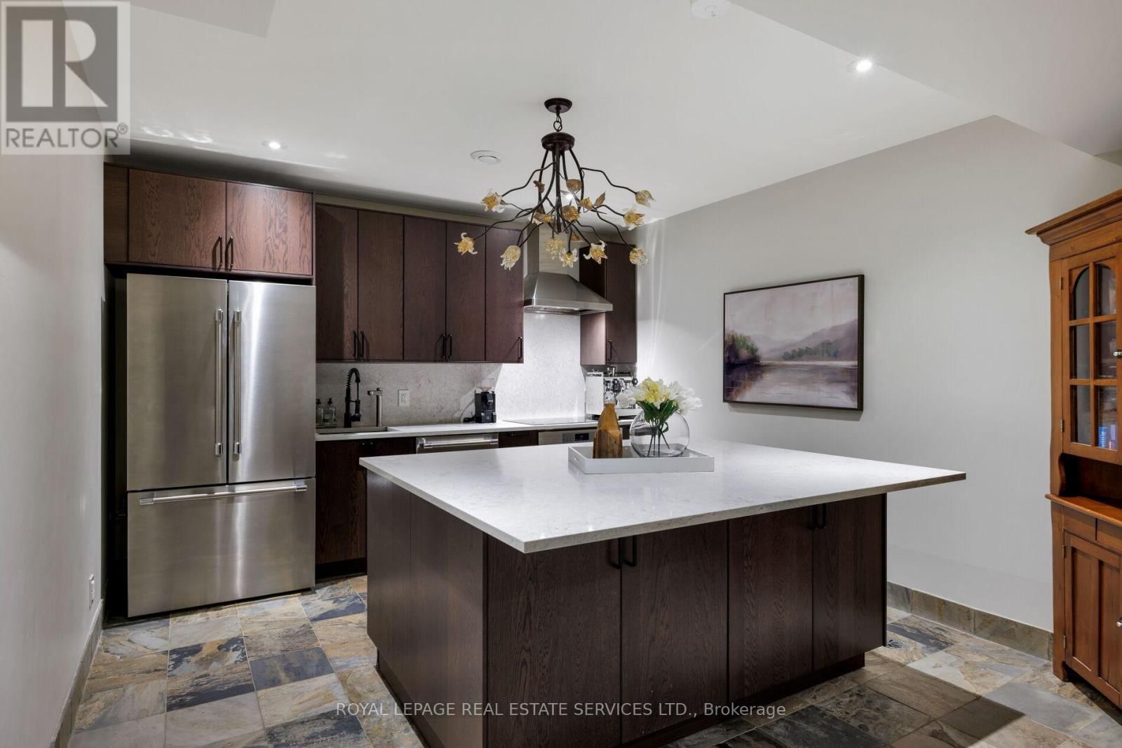 3 - 61 LAKE STREET Image 28