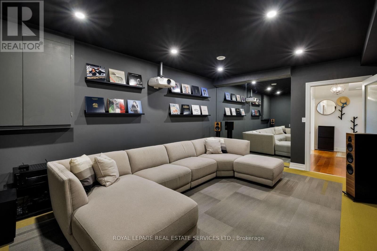 3 - 61 LAKE STREET Image 35