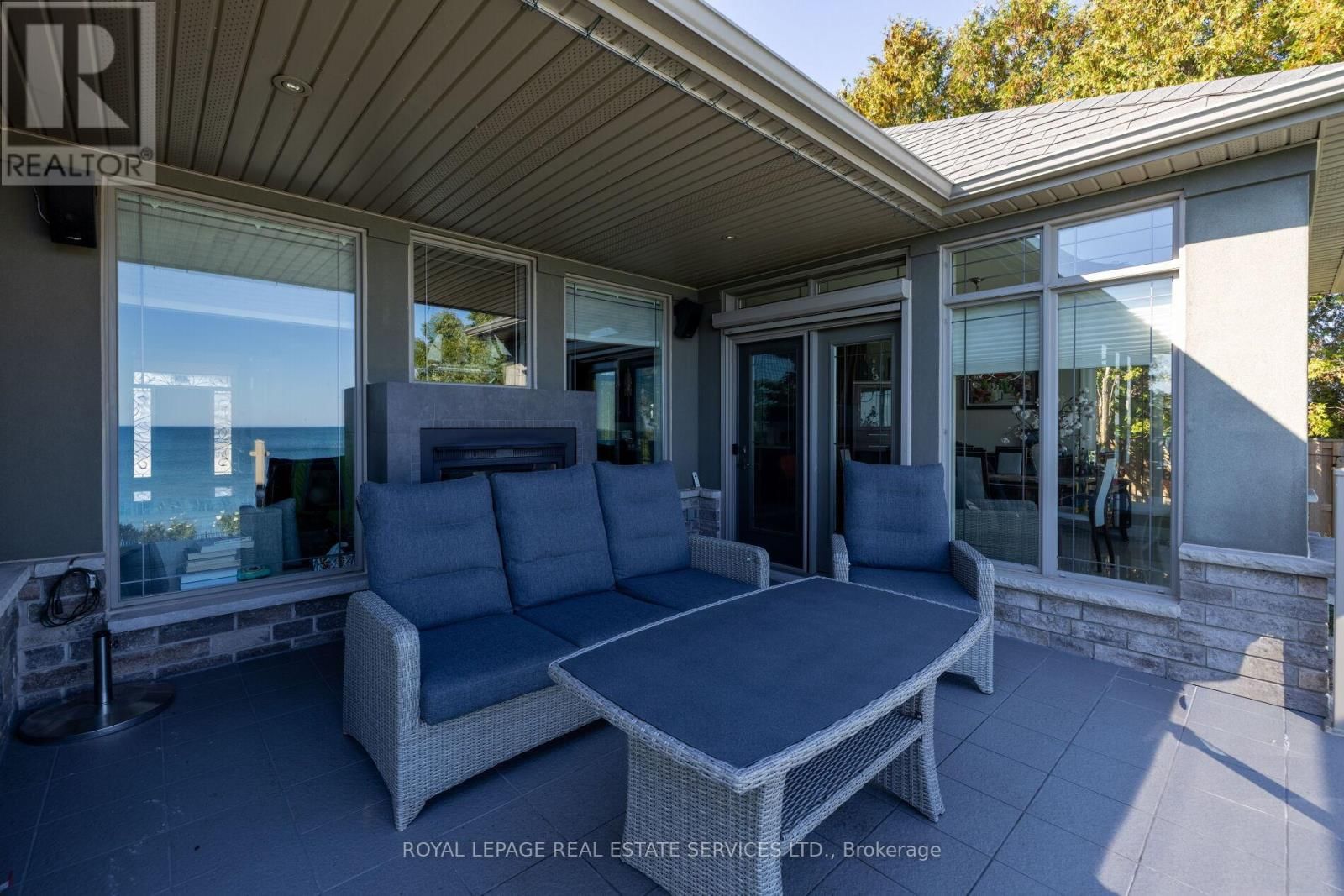 3 - 61 LAKE STREET Image 37