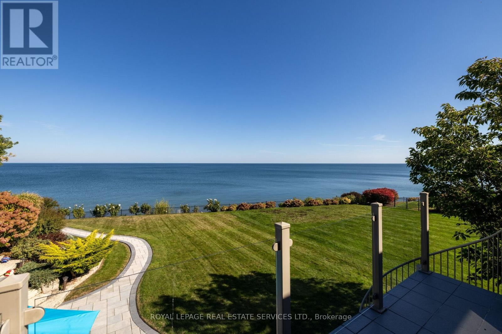 3 - 61 LAKE STREET Image 39