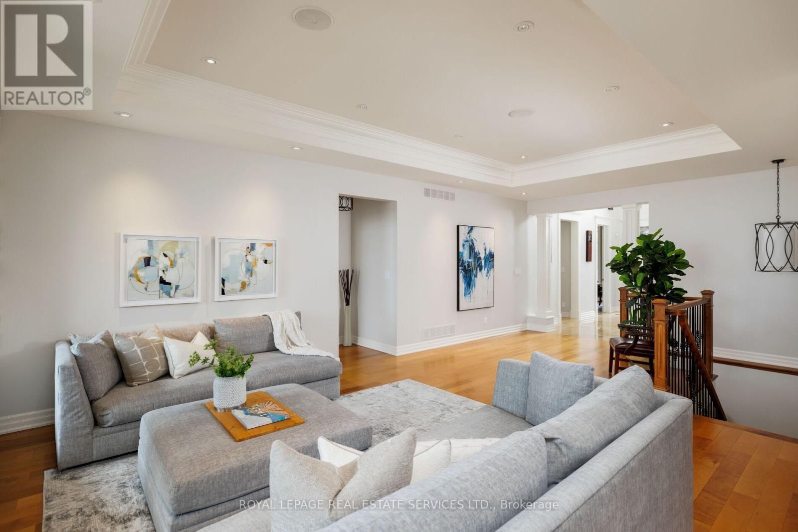 3 - 61 LAKE STREET Image 7