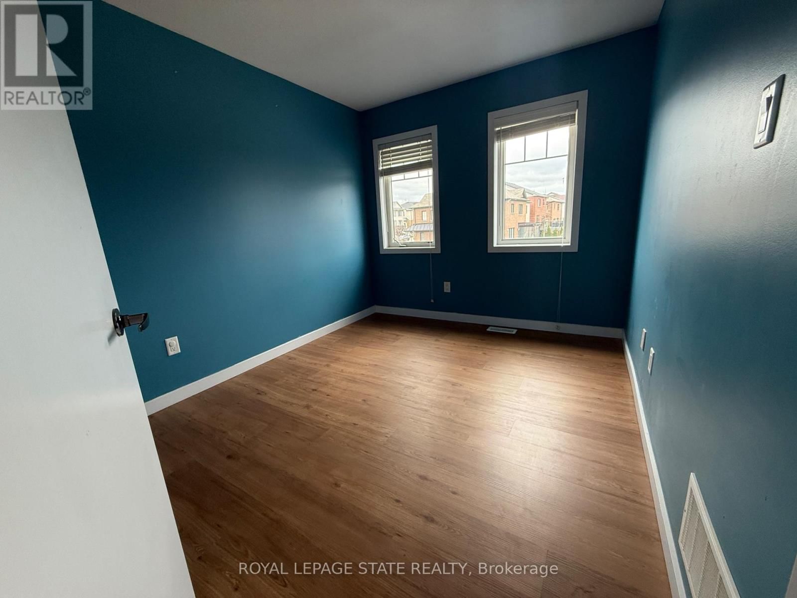 UPPER - 148 CRAFTER CRESCENT Image 13