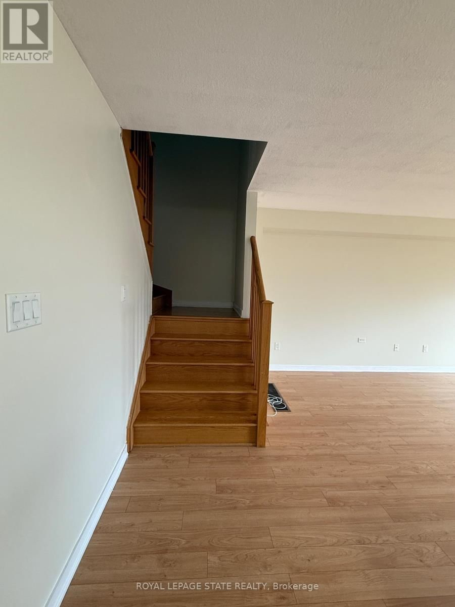 UPPER - 148 CRAFTER CRESCENT Image 6