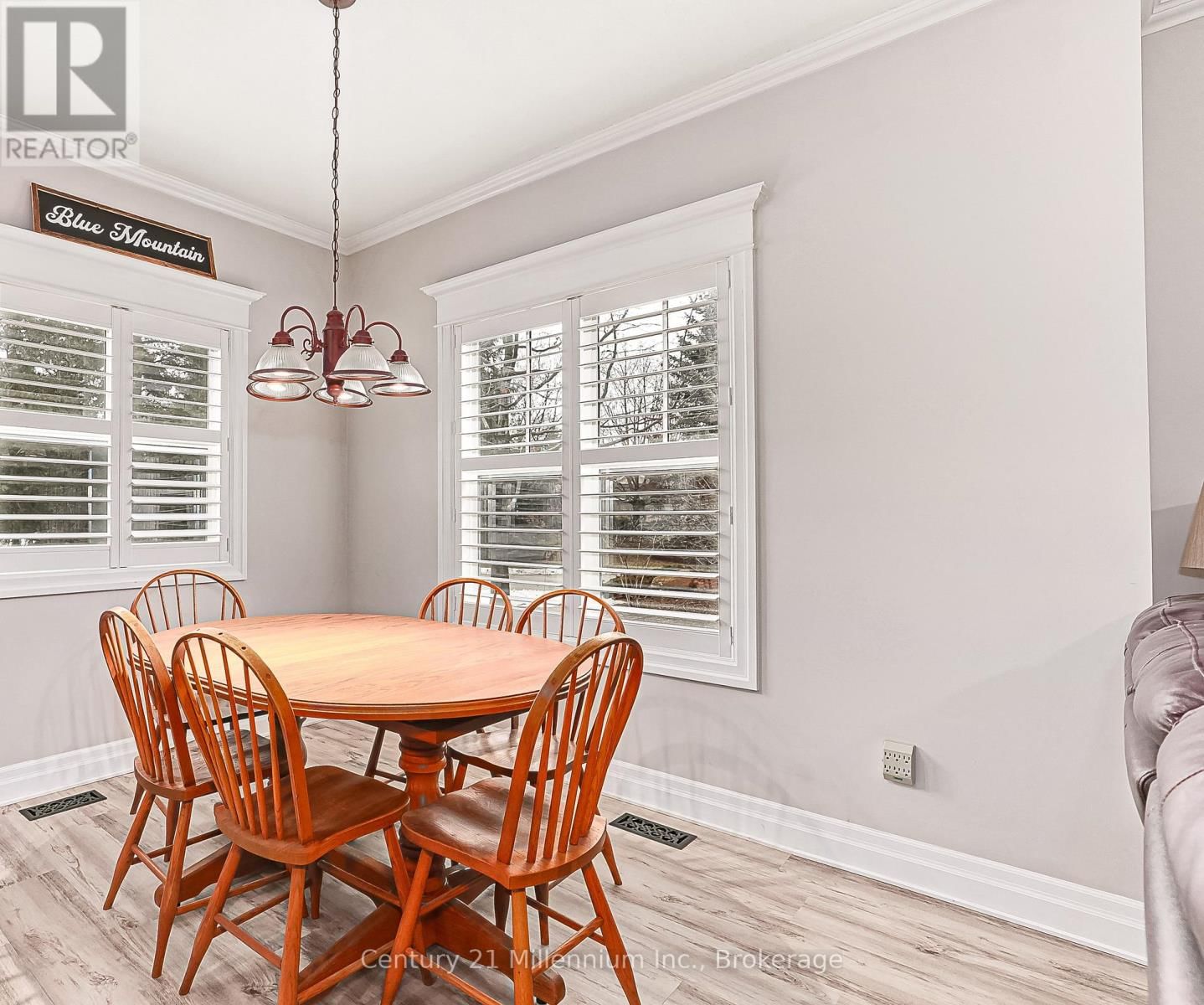 120 - 184 SNOWBRIDGE WAY Image 18