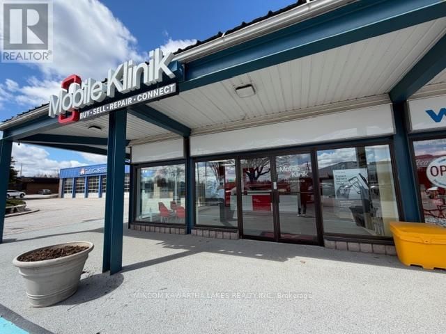 20 - 550 LANSDOWNE STREET WEST Image 4