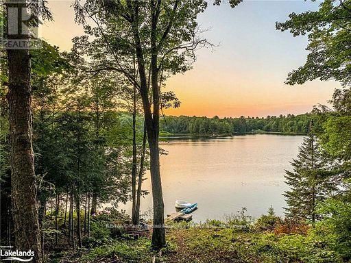 60 HAWKSVIEW LANE Image 13