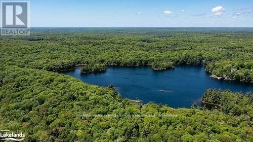 60 HAWKSVIEW LANE Image 24