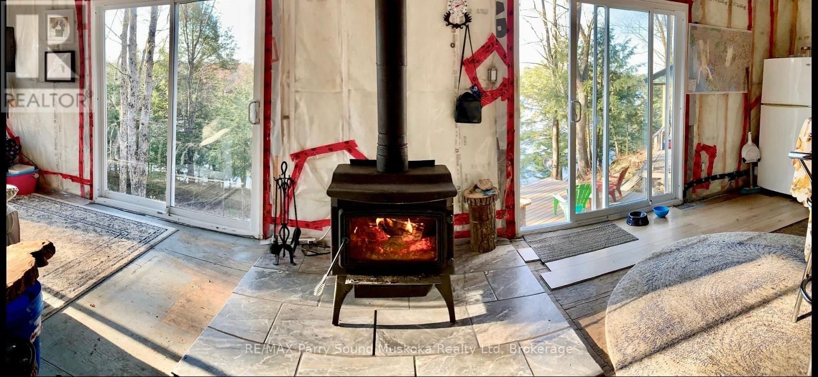 60 HAWKSVIEW LANE Image 28