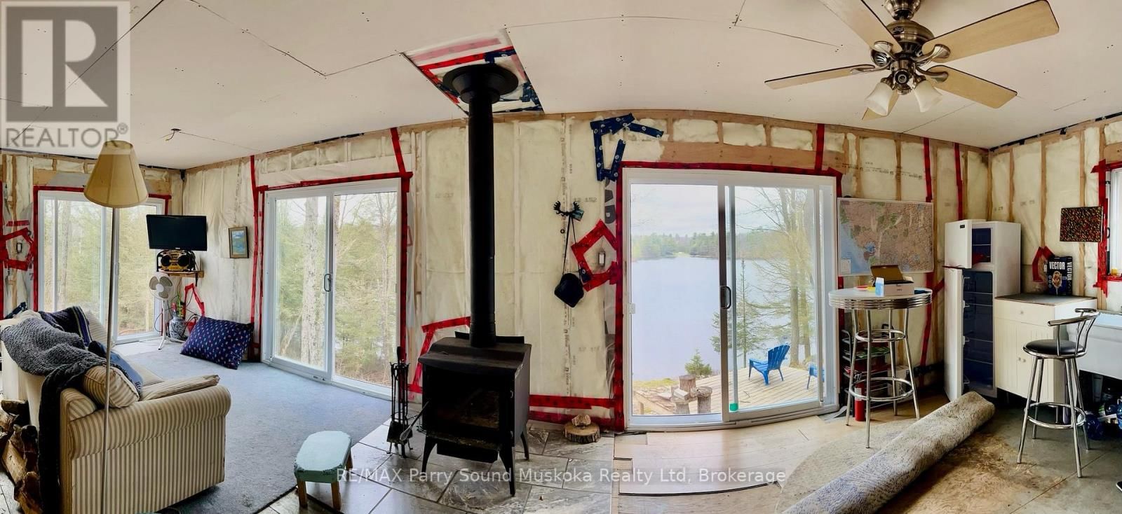 60 HAWKSVIEW LANE Image 29