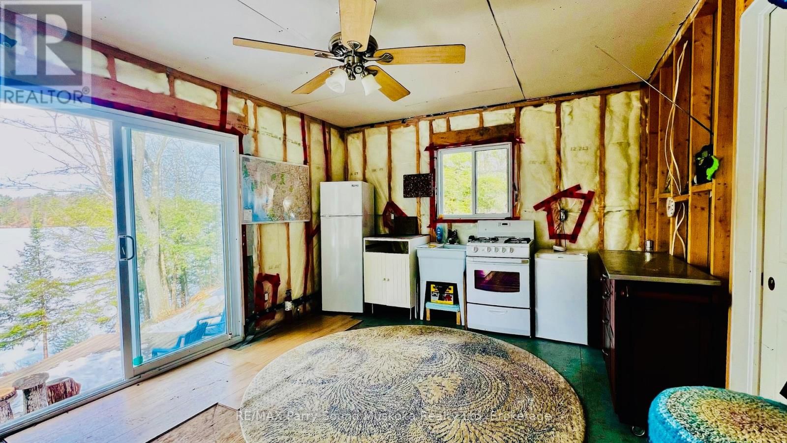 60 HAWKSVIEW LANE Image 30