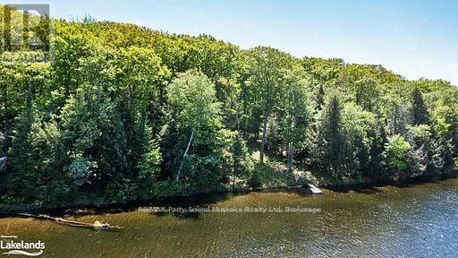 60 HAWKSVIEW LANE Image 32