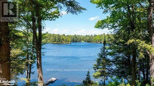 60 HAWKSVIEW LANE Image 4