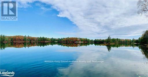 60 HAWKSVIEW LANE Image 5