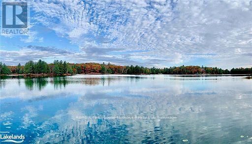 60 HAWKSVIEW LANE Image 6