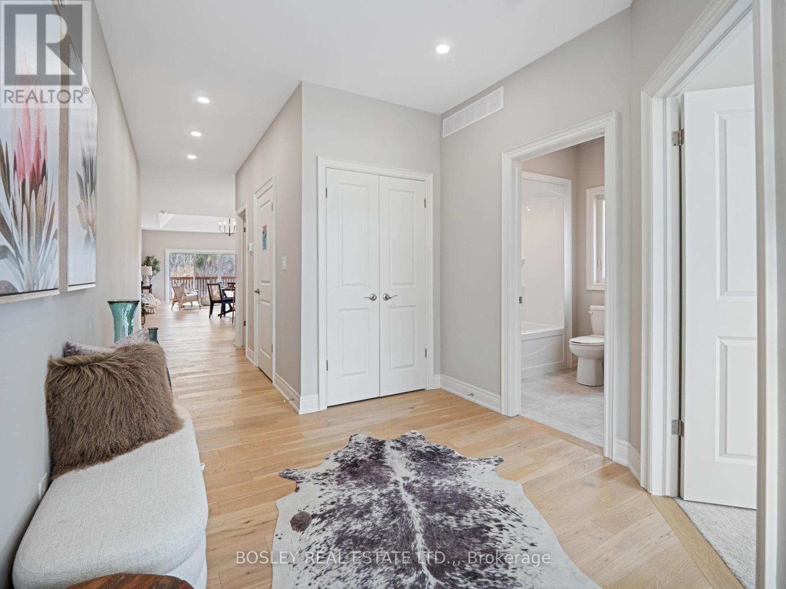 503 ROYAL RIDGE DRIVE Image 2