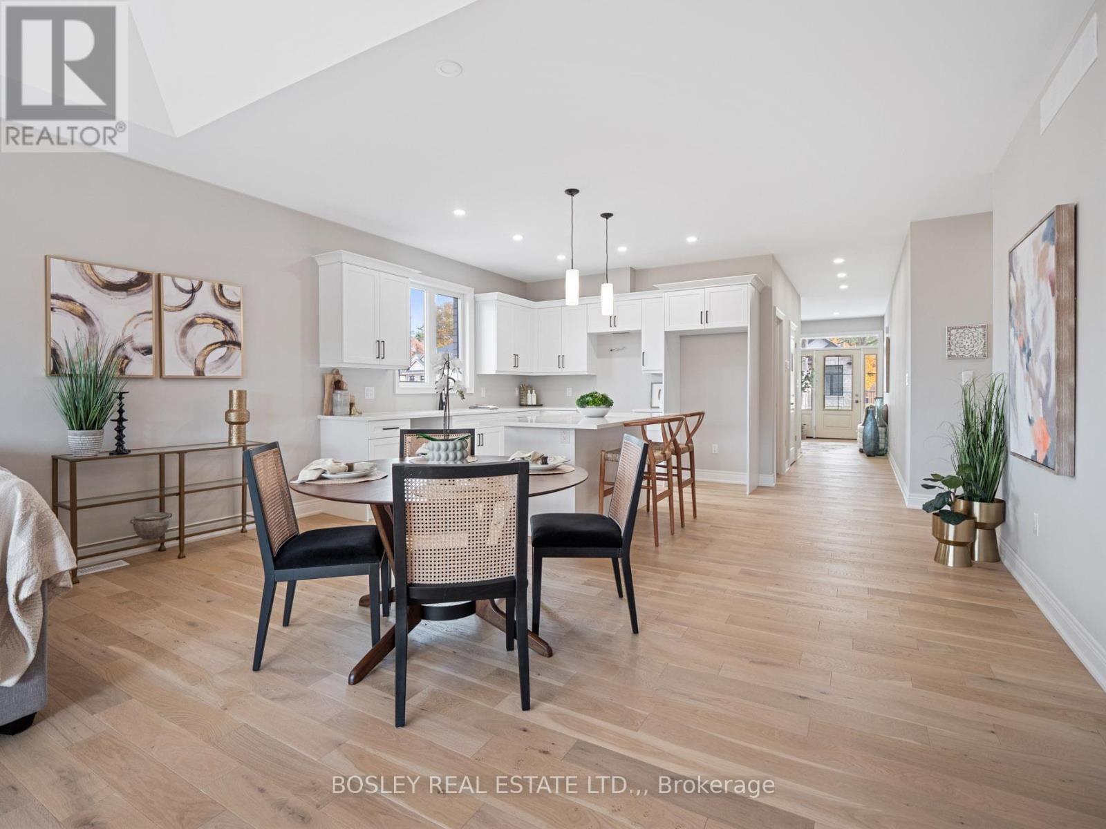 503 ROYAL RIDGE DRIVE Image 4