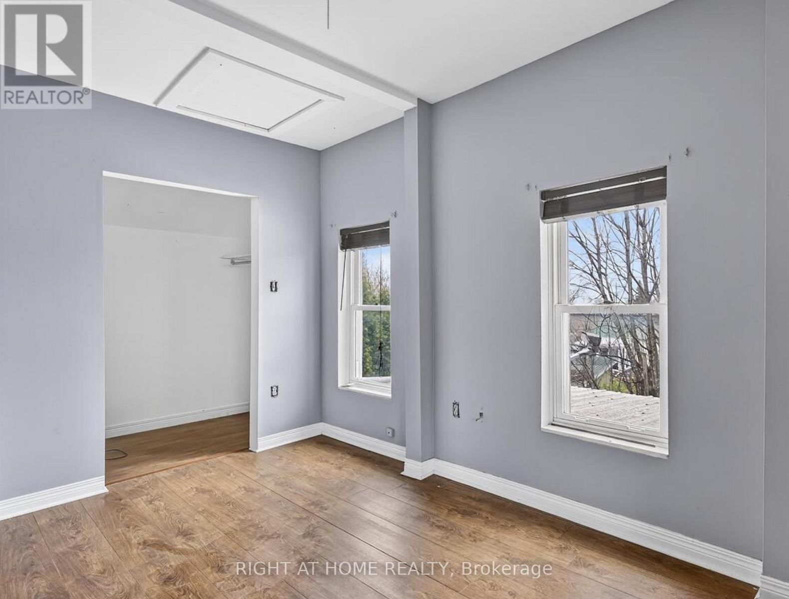 9 MAUD STREET Image 12