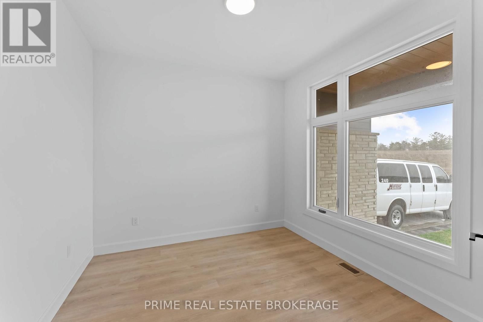 9 - 94 COASTAL CRESCENT Image 4