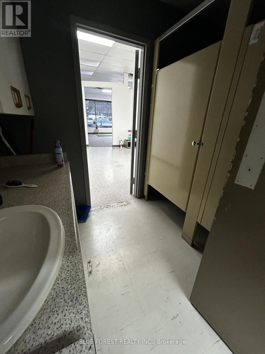 5 - 1329 FULLER STREET Image 10