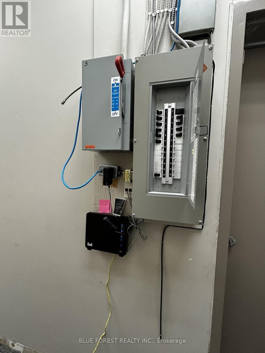 5 - 1329 FULLER STREET Image 11