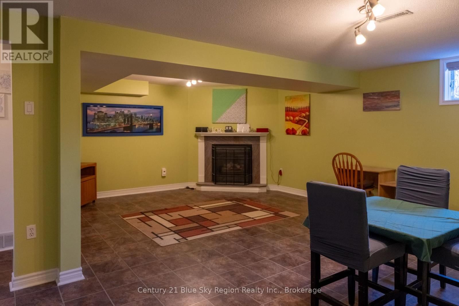 14 ROMEO COURT Image 36