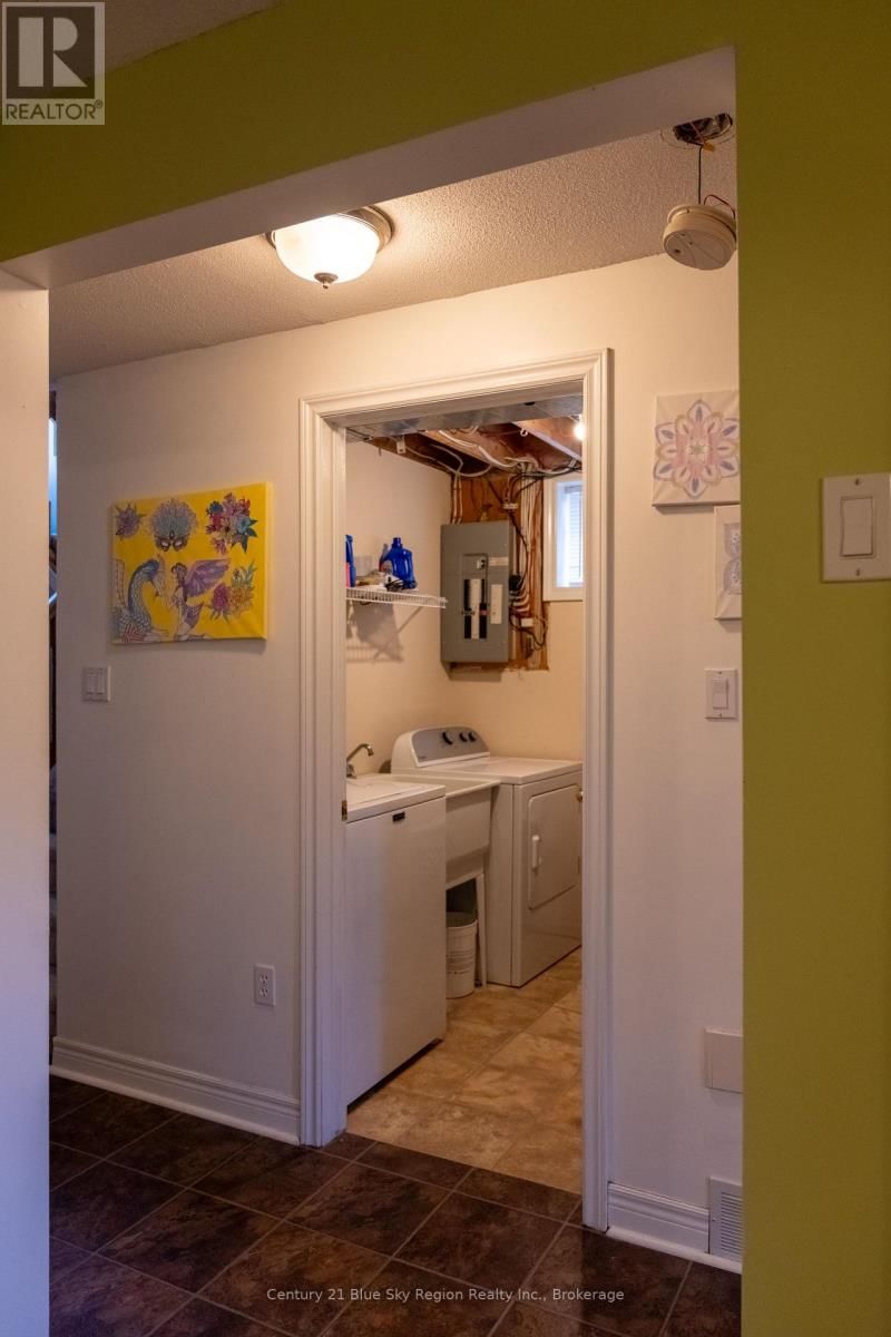 14 ROMEO COURT Image 42