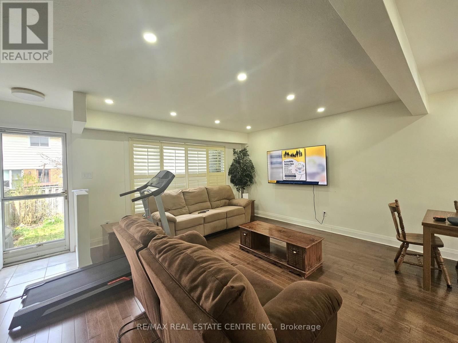 6 - 161 BERKINDALE DRIVE Image 19