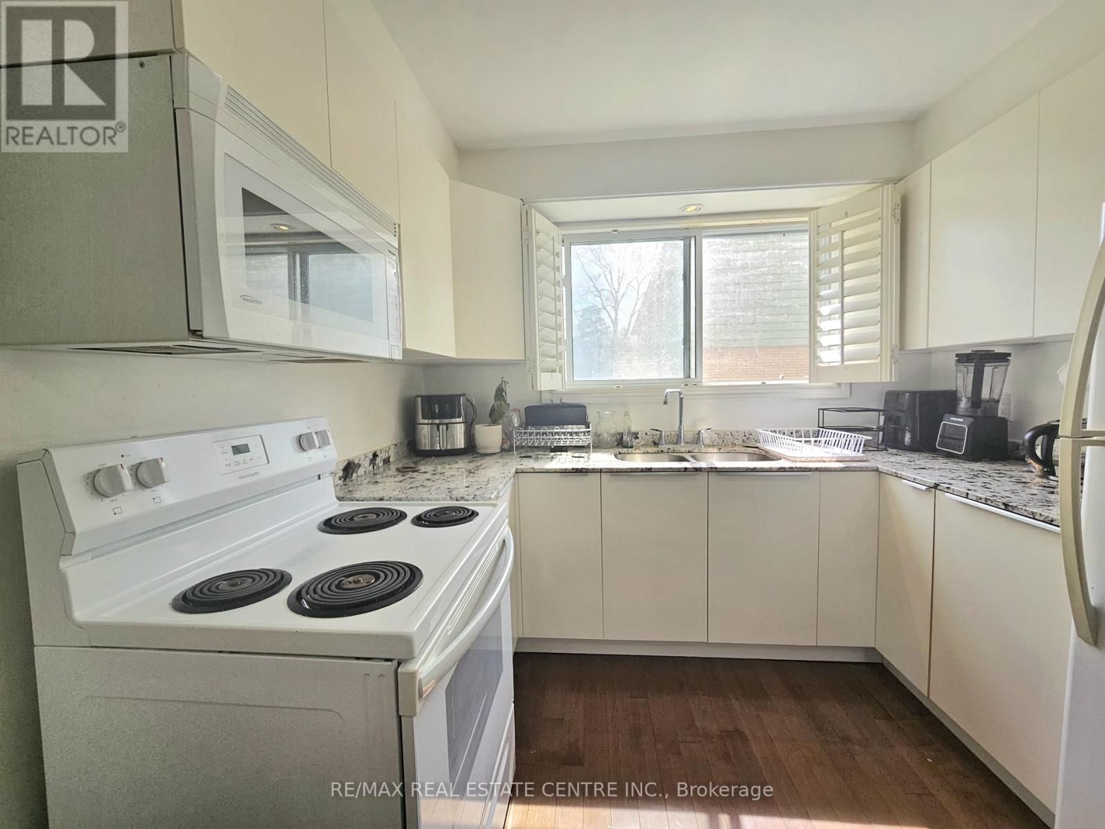 6 - 161 BERKINDALE DRIVE Image 7